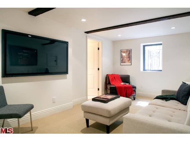 1424 Belfast Dr
