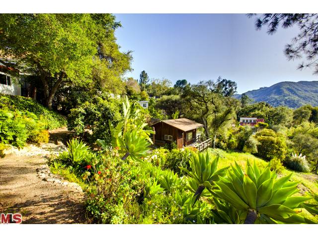 21154 Entrada Rd