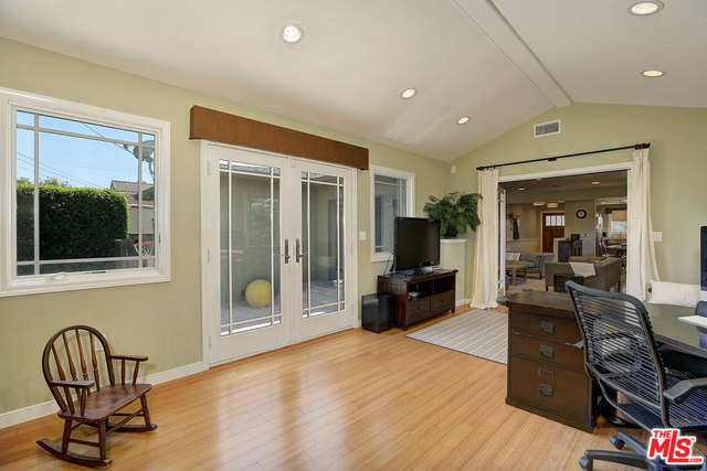 11044 Braddock Dr