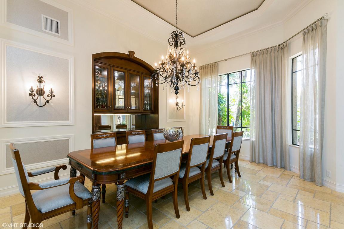 800 Harbour Isle Place