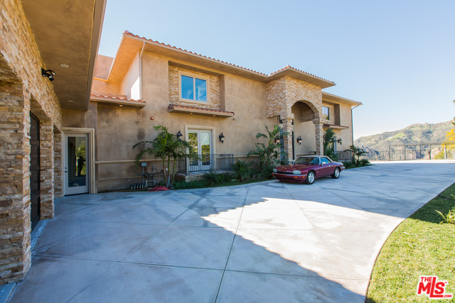 23244 W PALOMA BLANCA DR