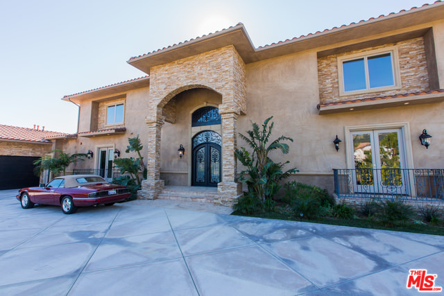 23244 W PALOMA BLANCA DR
