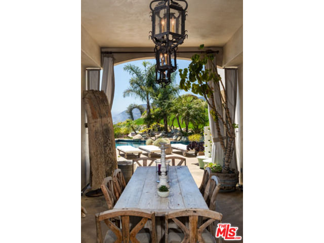 6205 OCEAN BREEZE DR