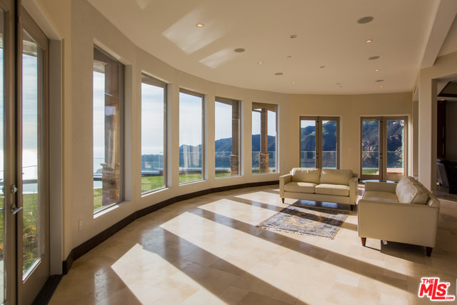 23244 W PALOMA BLANCA DR