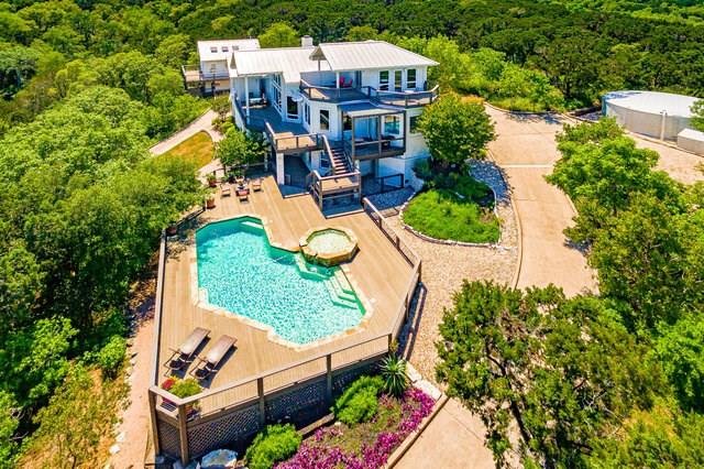 8600 White Cliff Dr