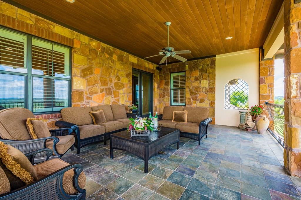 216 Dawn River Cv