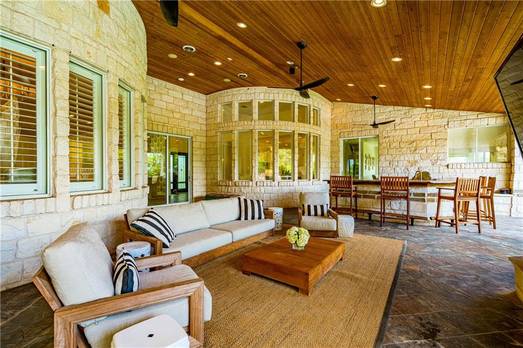 430 Canyon Rim Dr