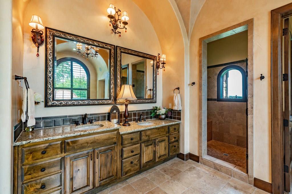 216 Dawn River Cv