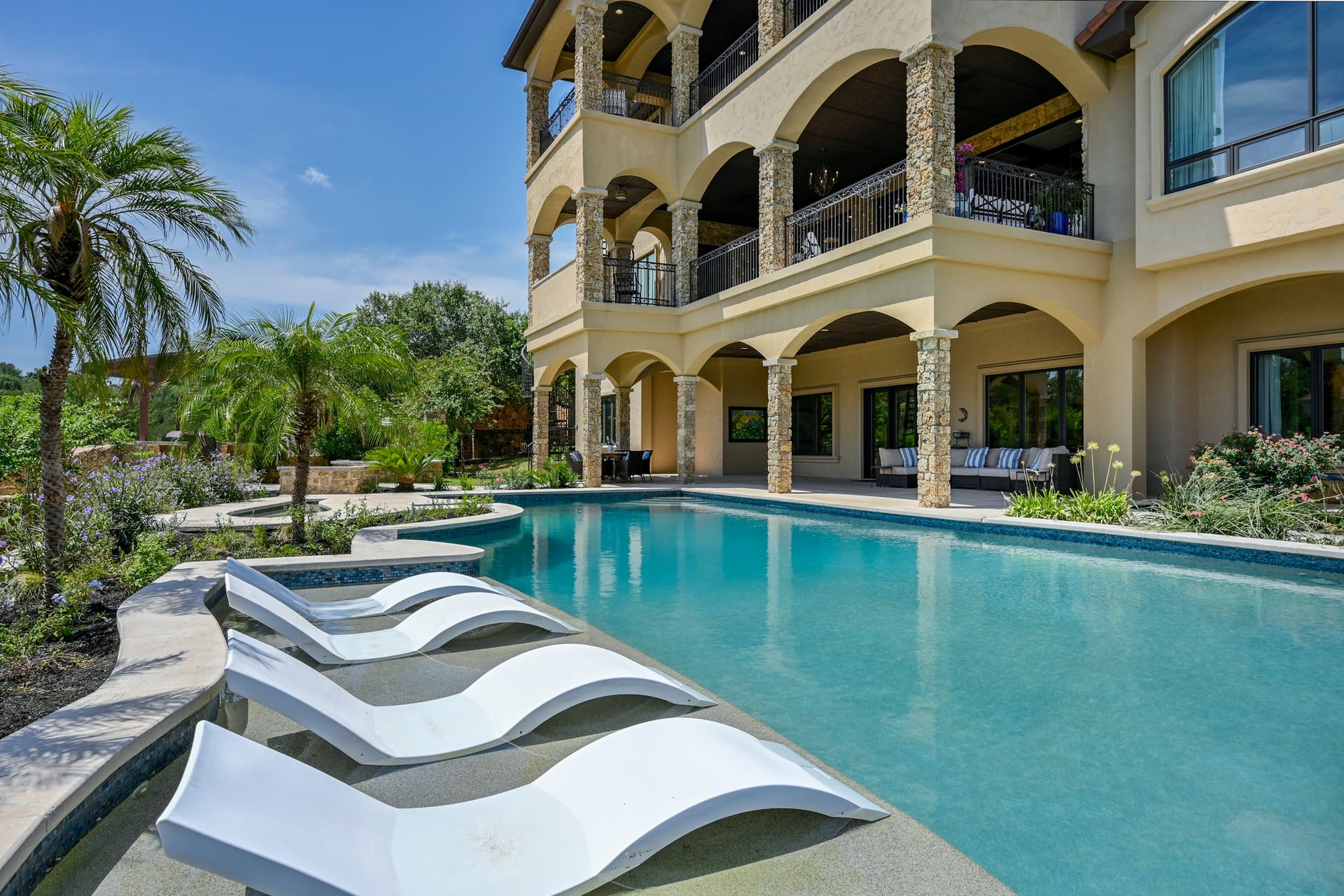 305 Marly Way