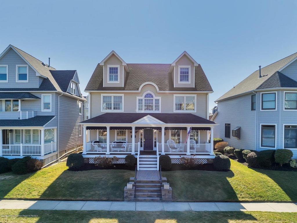 105 Woodland Ave