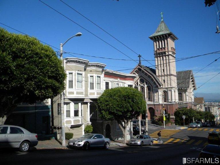 2849-2851 Steiner Street