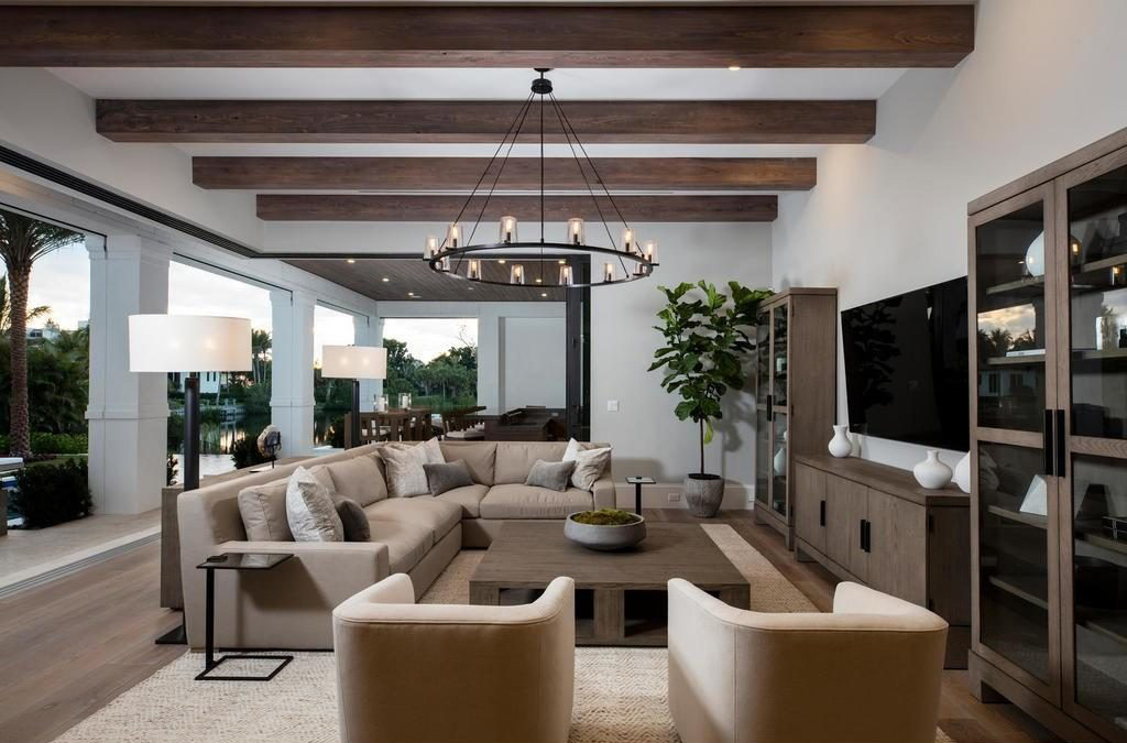 South Lake Dr. 205