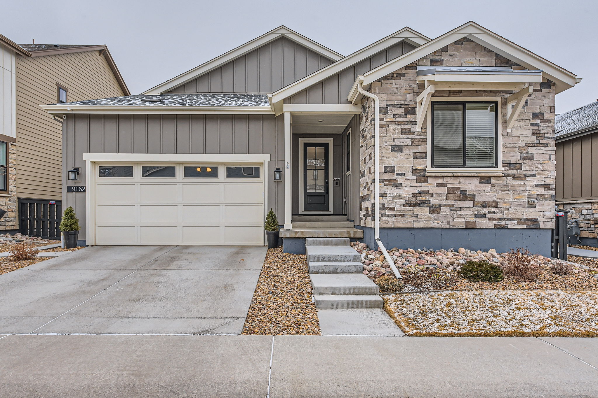 9162 Star Streak Circle