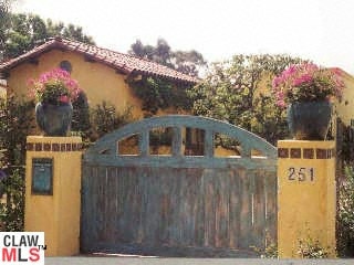 251 S Anita Ave