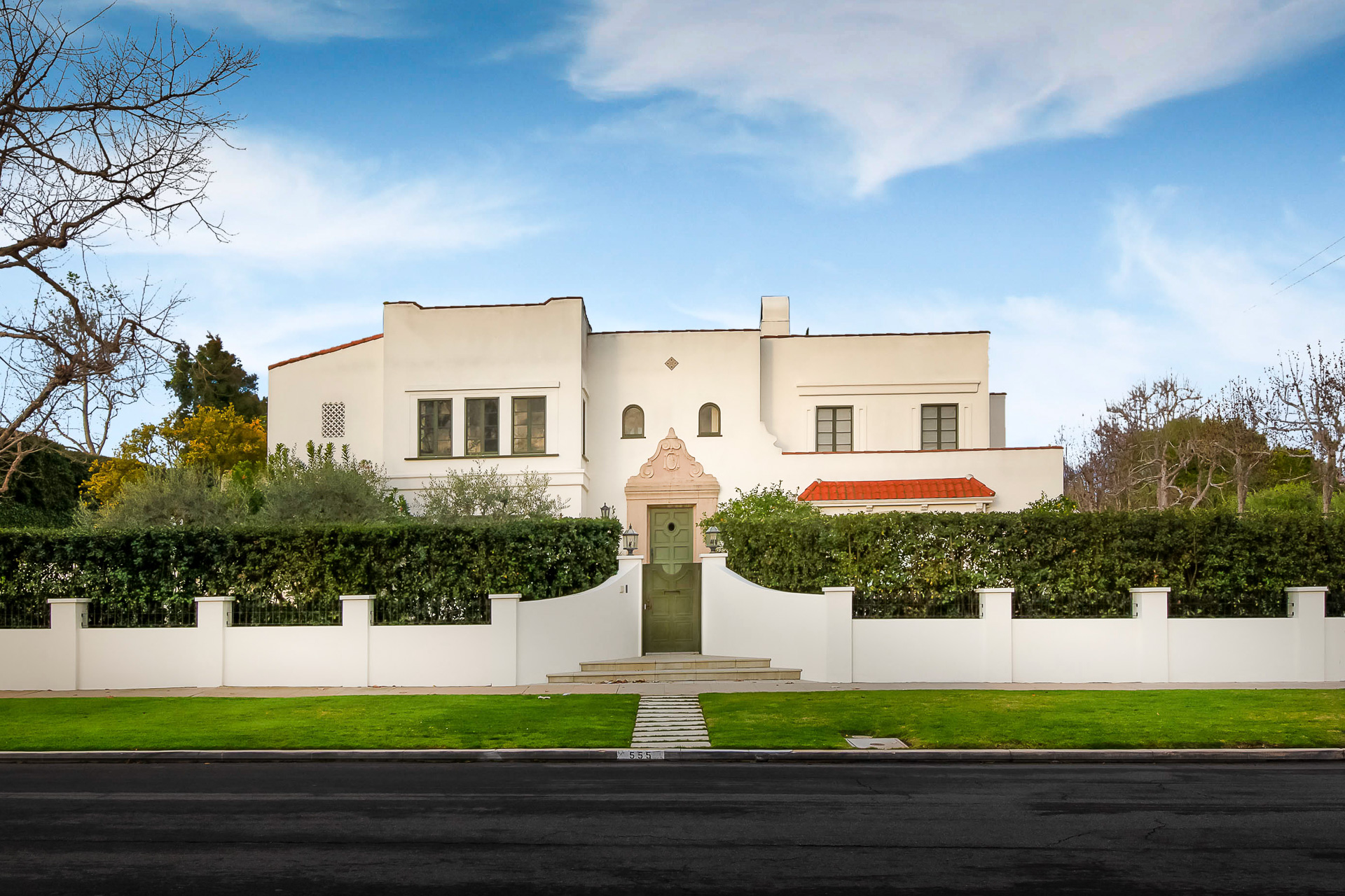 555 South Burlingame