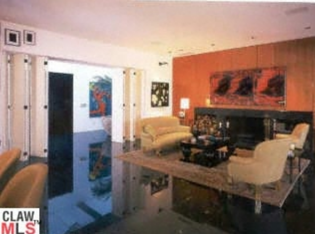 2121 La Mesa Drive