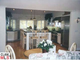 445 Toyopa Dr