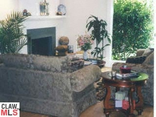 445 Toyopa Dr