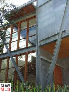 339 Sycamore Rd