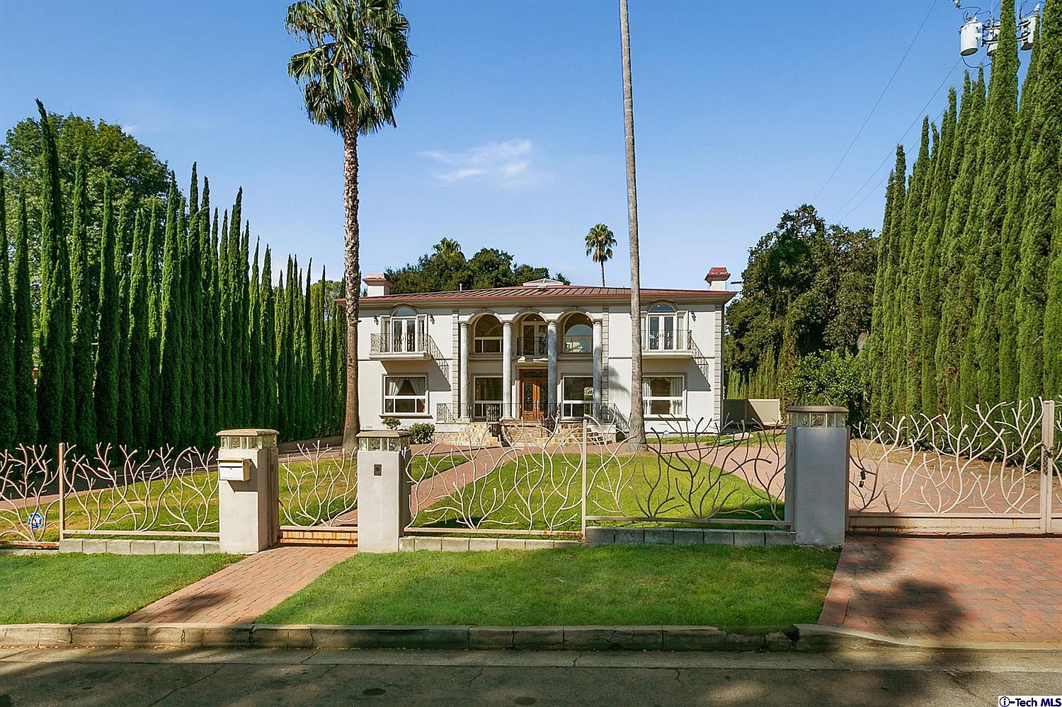 4465 Gould Ave, La Canada