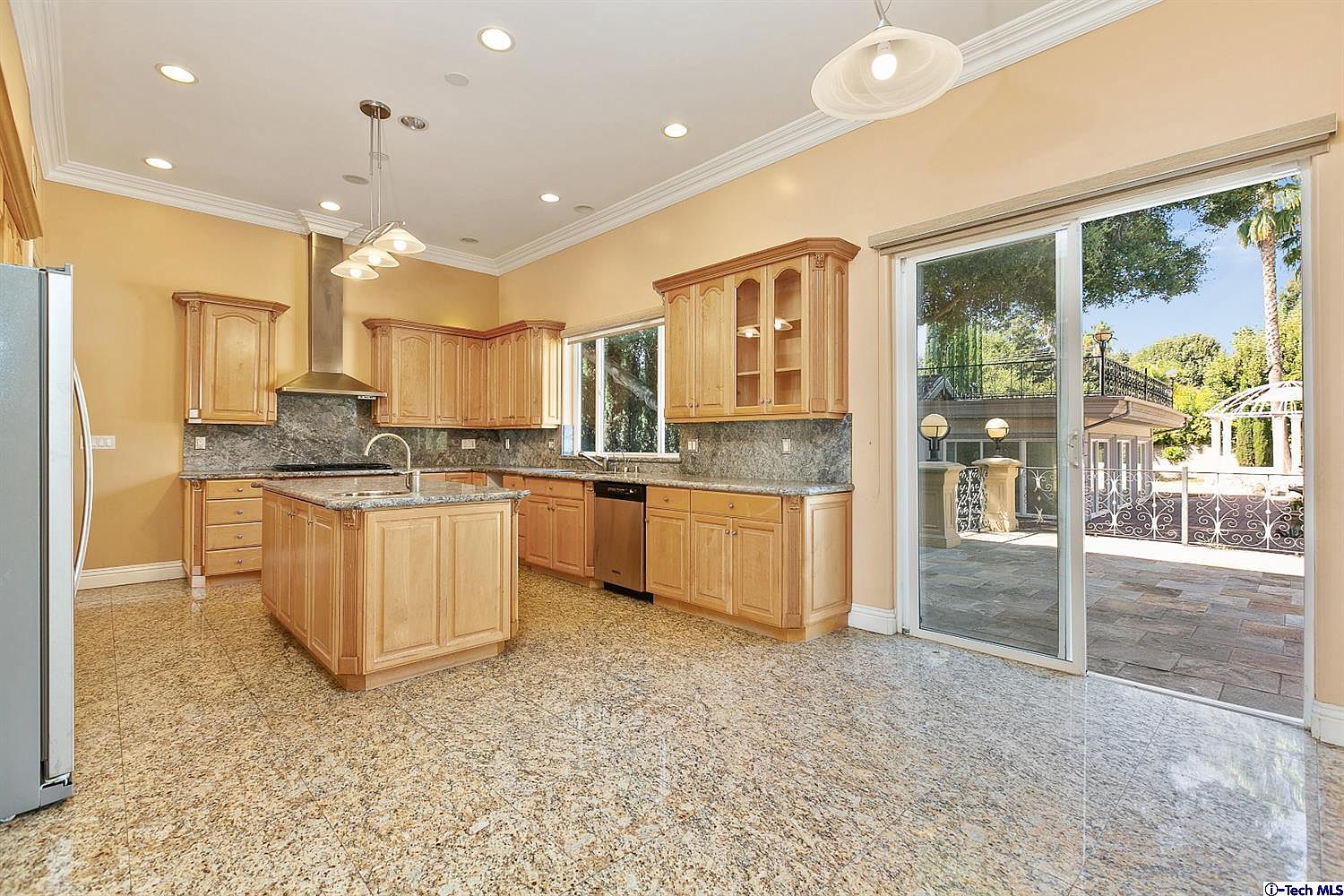 4465 Gould Ave, La Canada