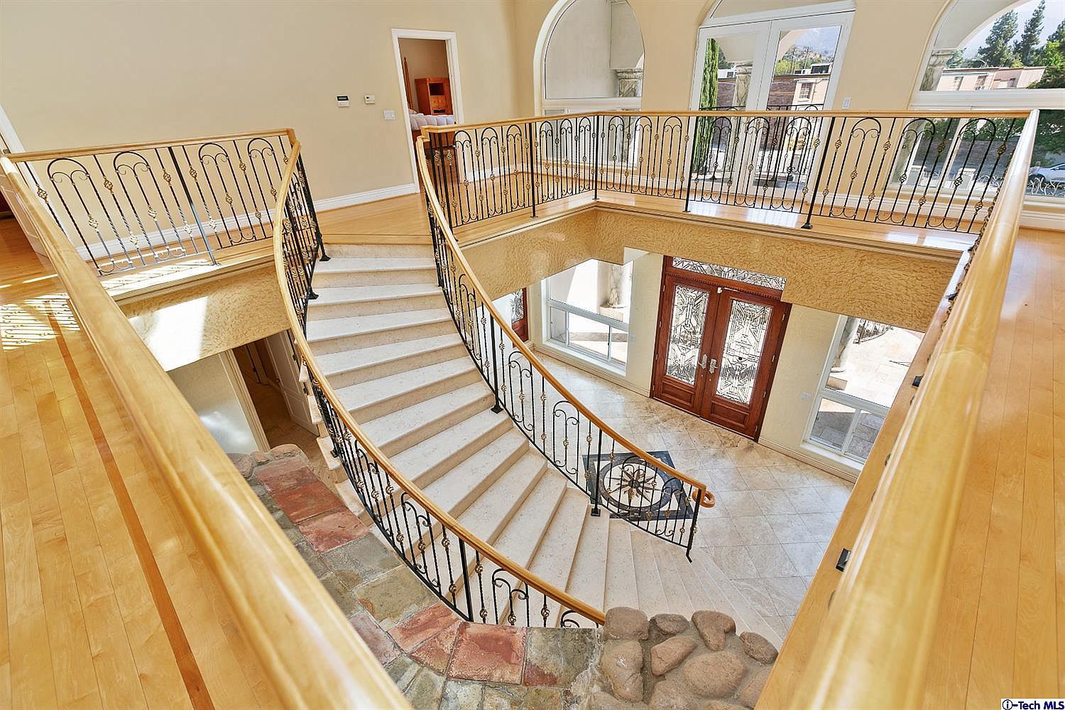 4465 Gould Ave, La Canada