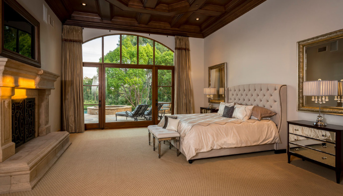 18451 Calle La Serra