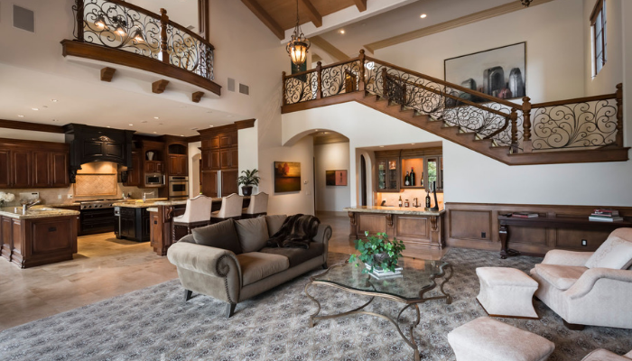 18451 Calle La Serra