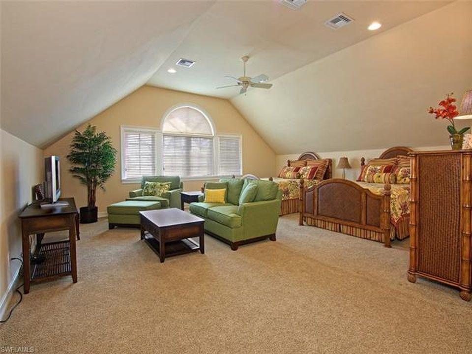 1248 Par View Dr