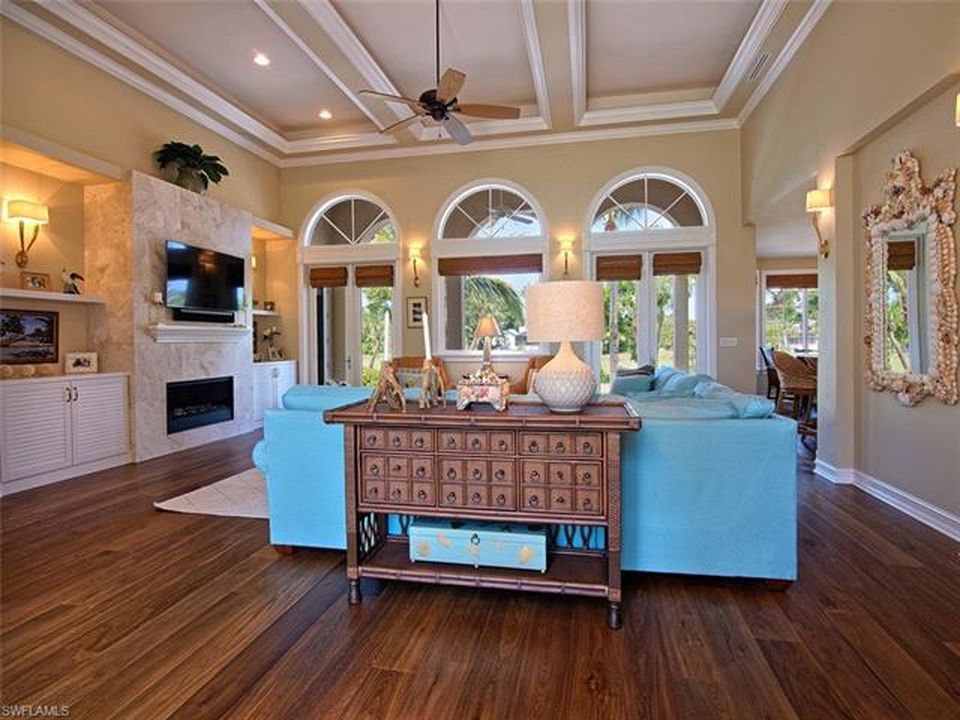 1248 Par View Dr