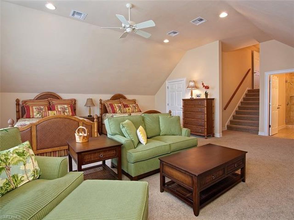1248 Par View Dr