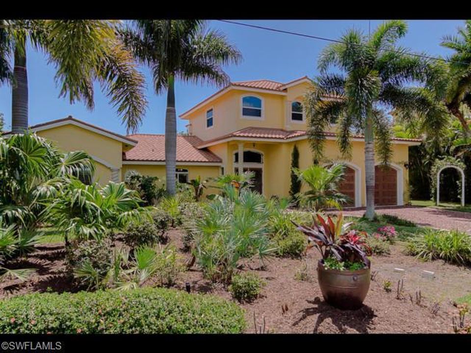 821 Sand Dollar Dr