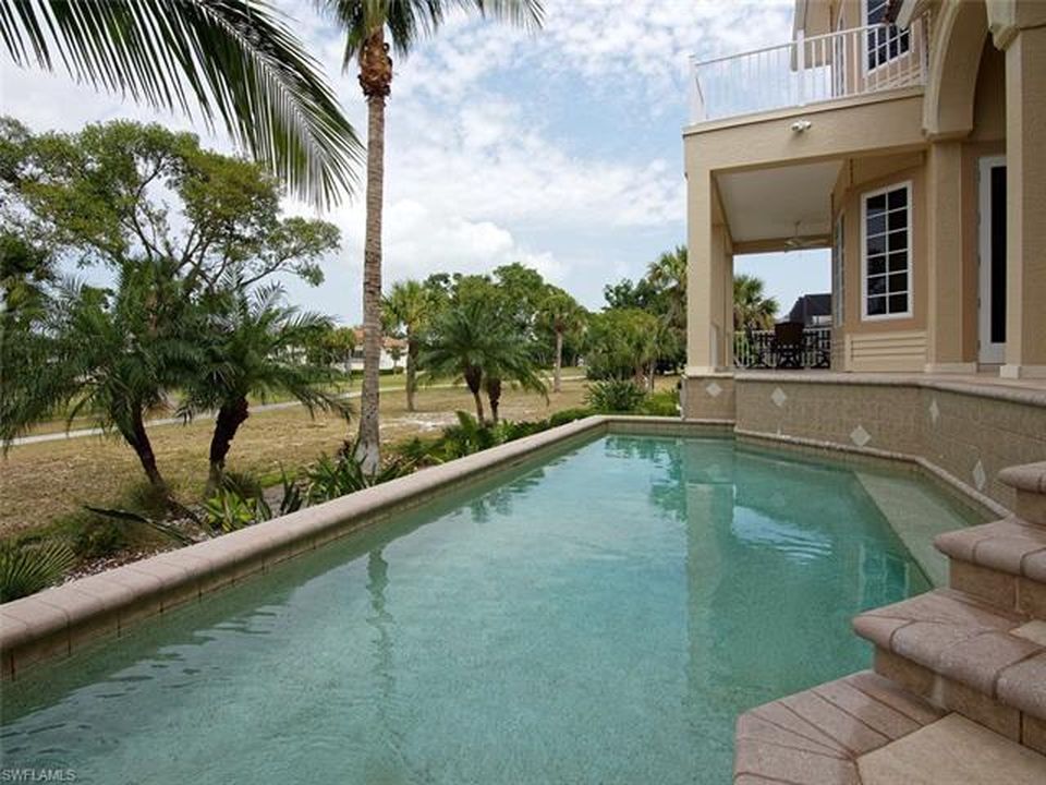 1248 Par View Dr