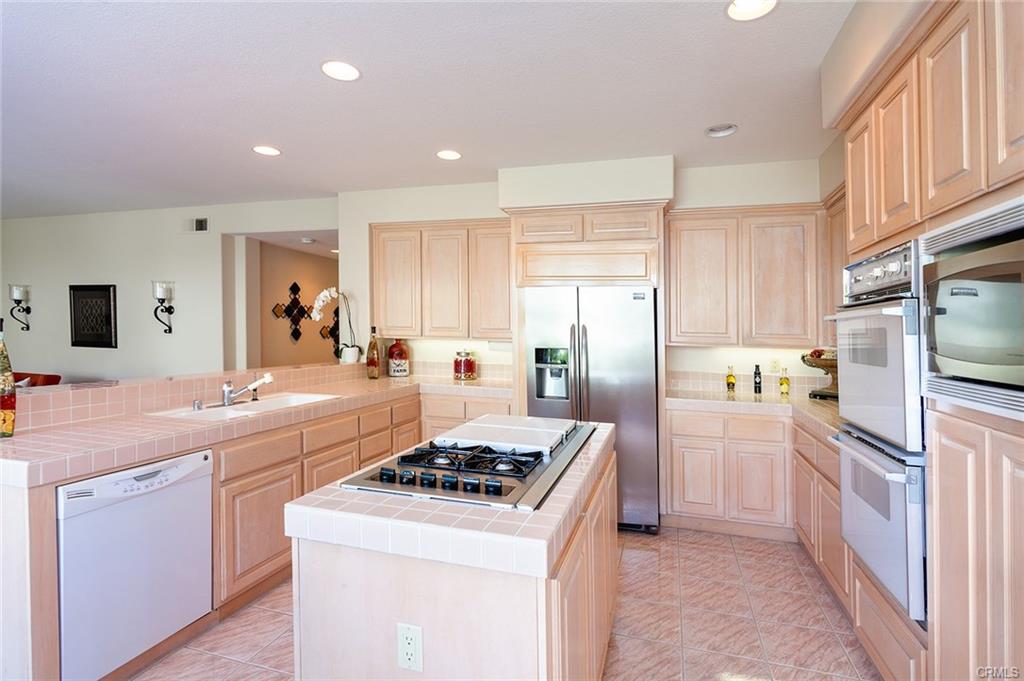 9411  Lawton Dr