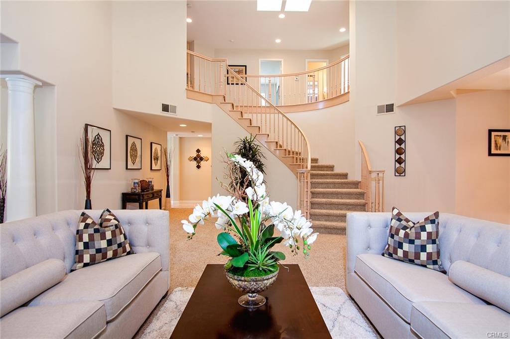 9411  Lawton Dr