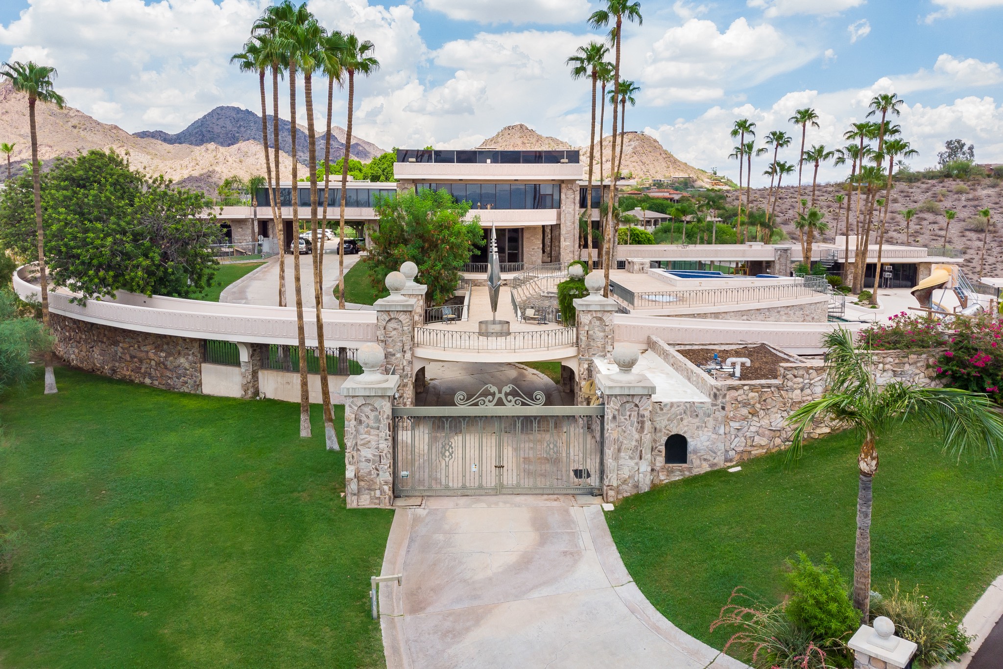 6112 N Paradise View Dr