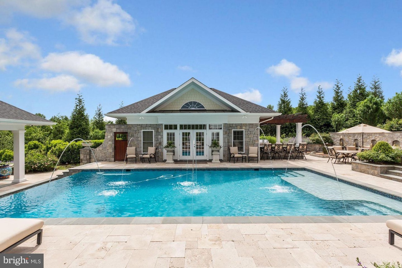 1635 Admirals Hill Court