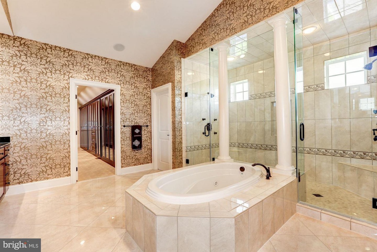 1635 Admirals Hill Court
