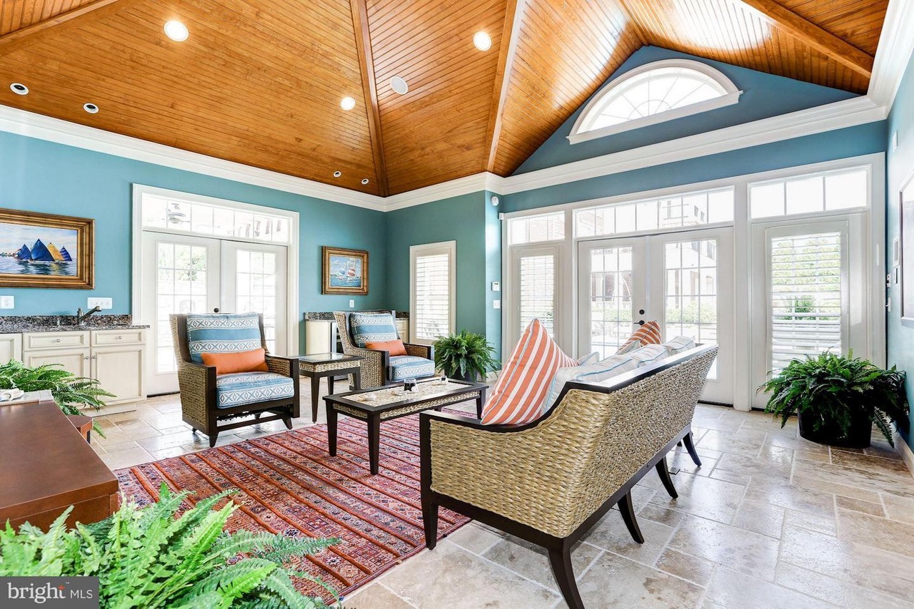 1635 Admirals Hill Court