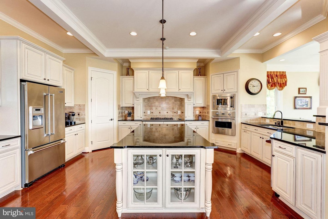 1635 Admirals Hill Court