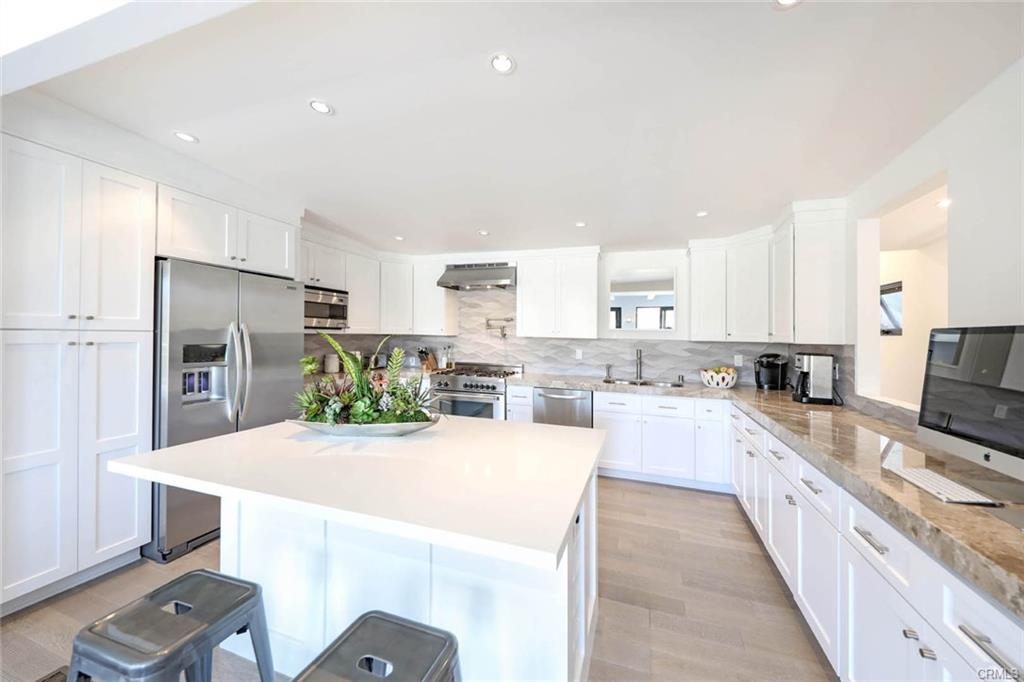 1008 Van Dyke Dr