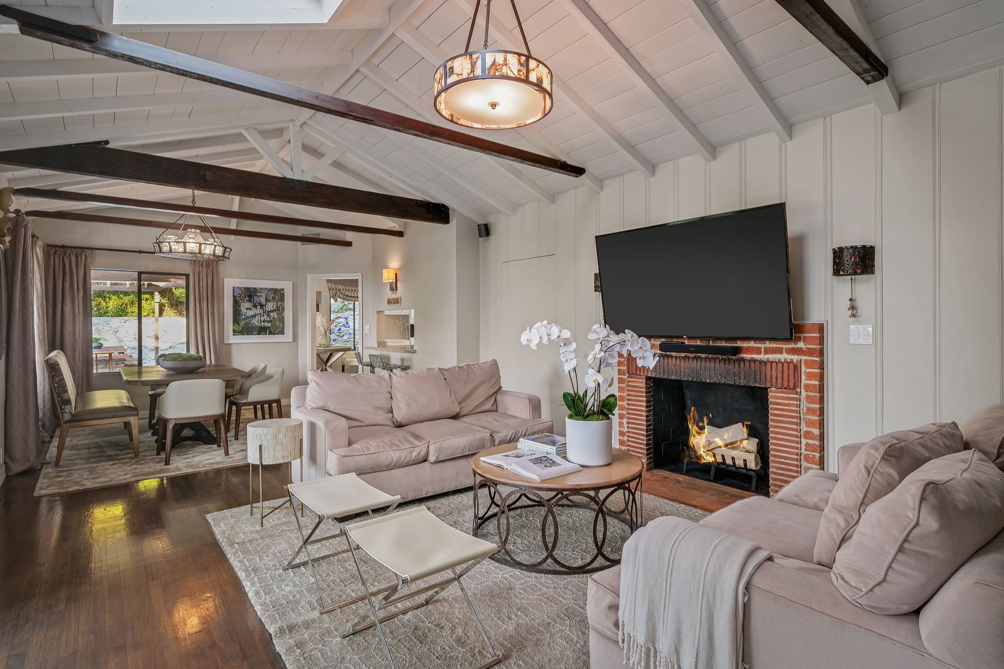 11453 Laurelcrest Dr.