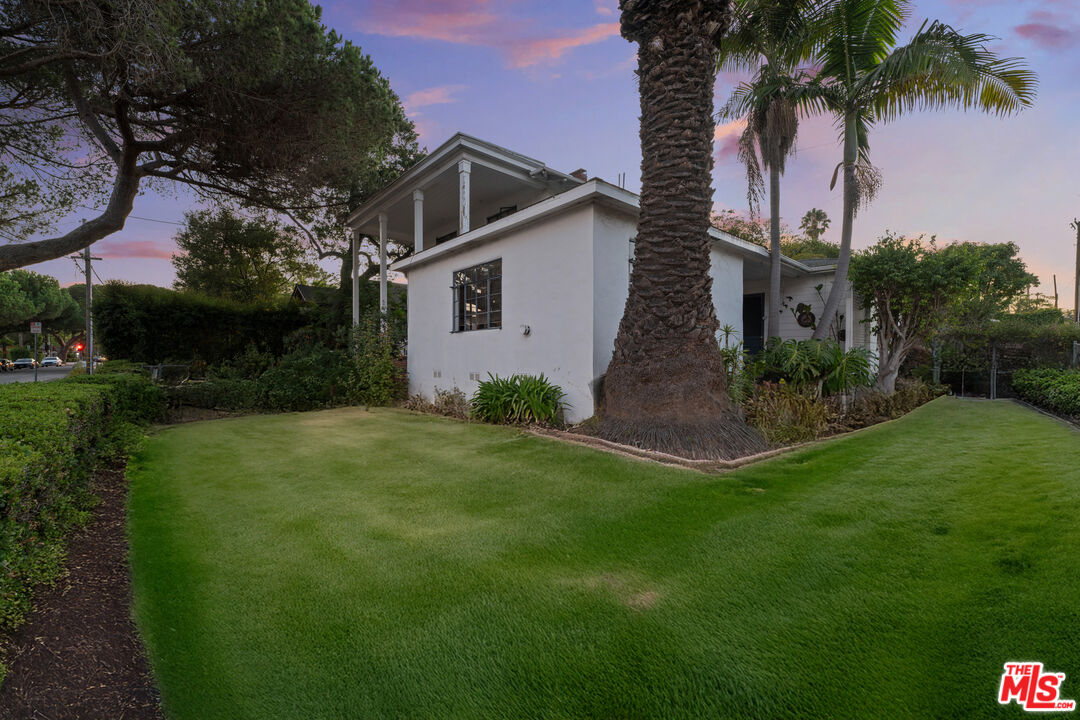 333 E Anapamu St