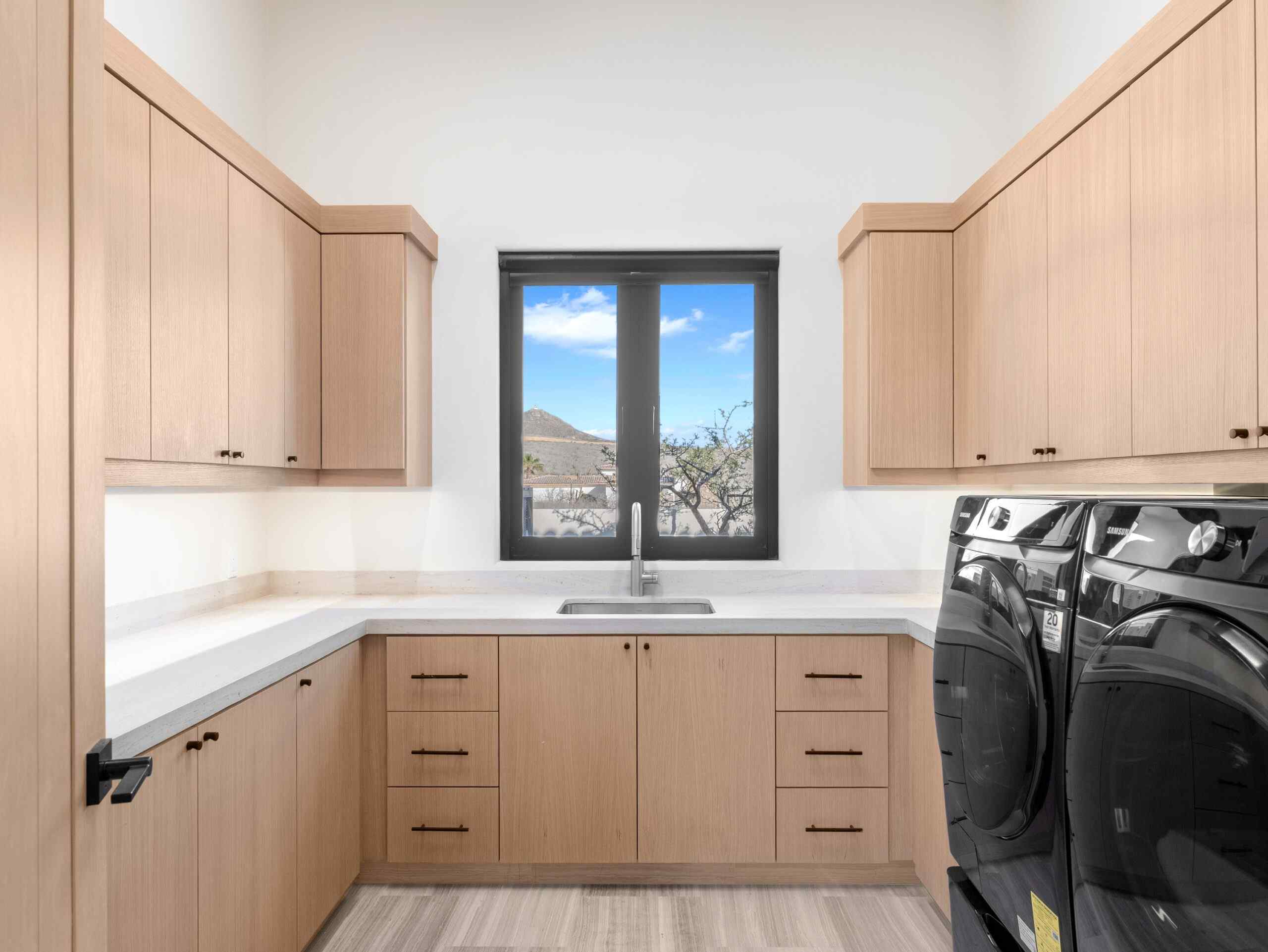 29  Sunset Hill Estates, Diamante