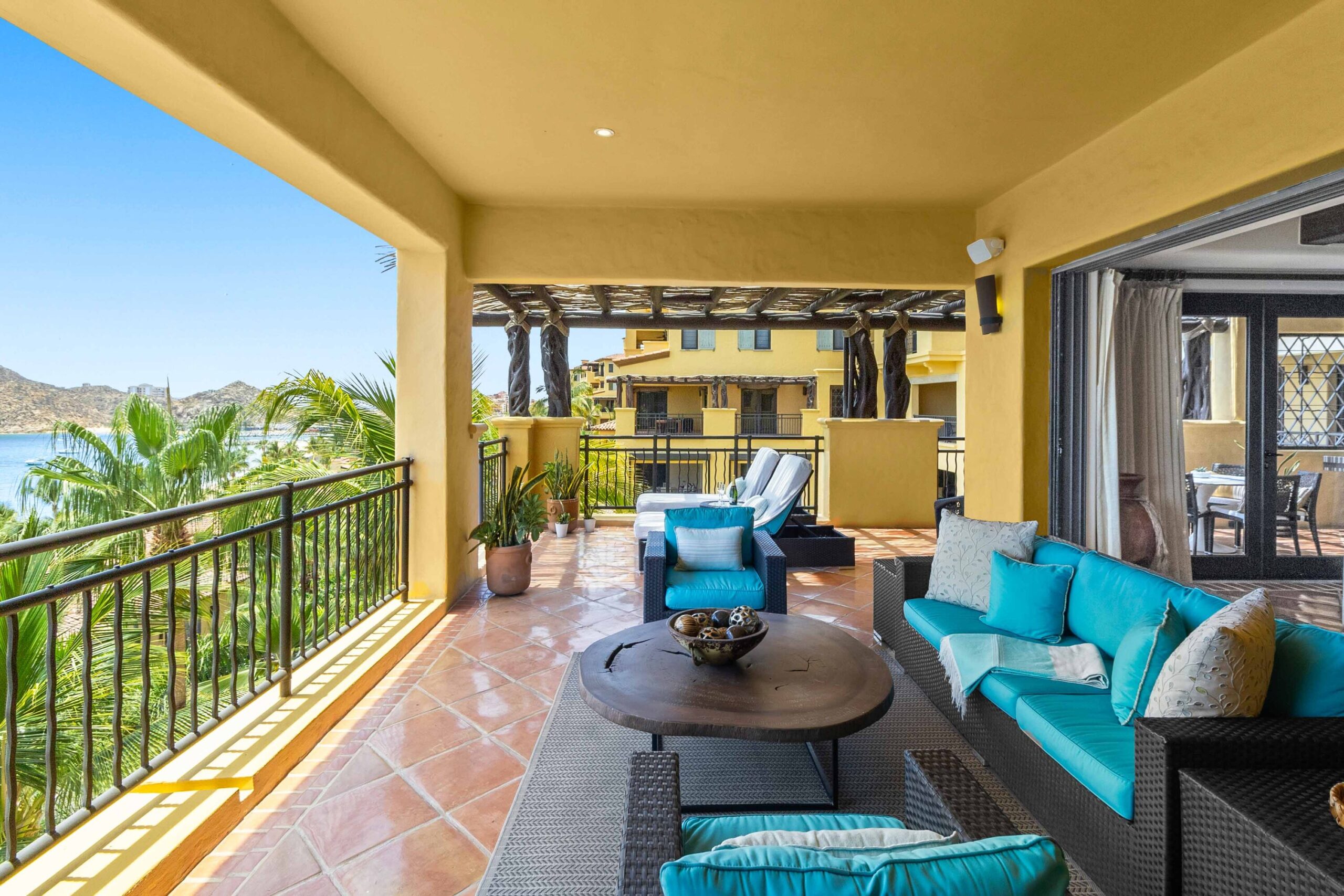 Residence 1-403, Hacienda Beach Club