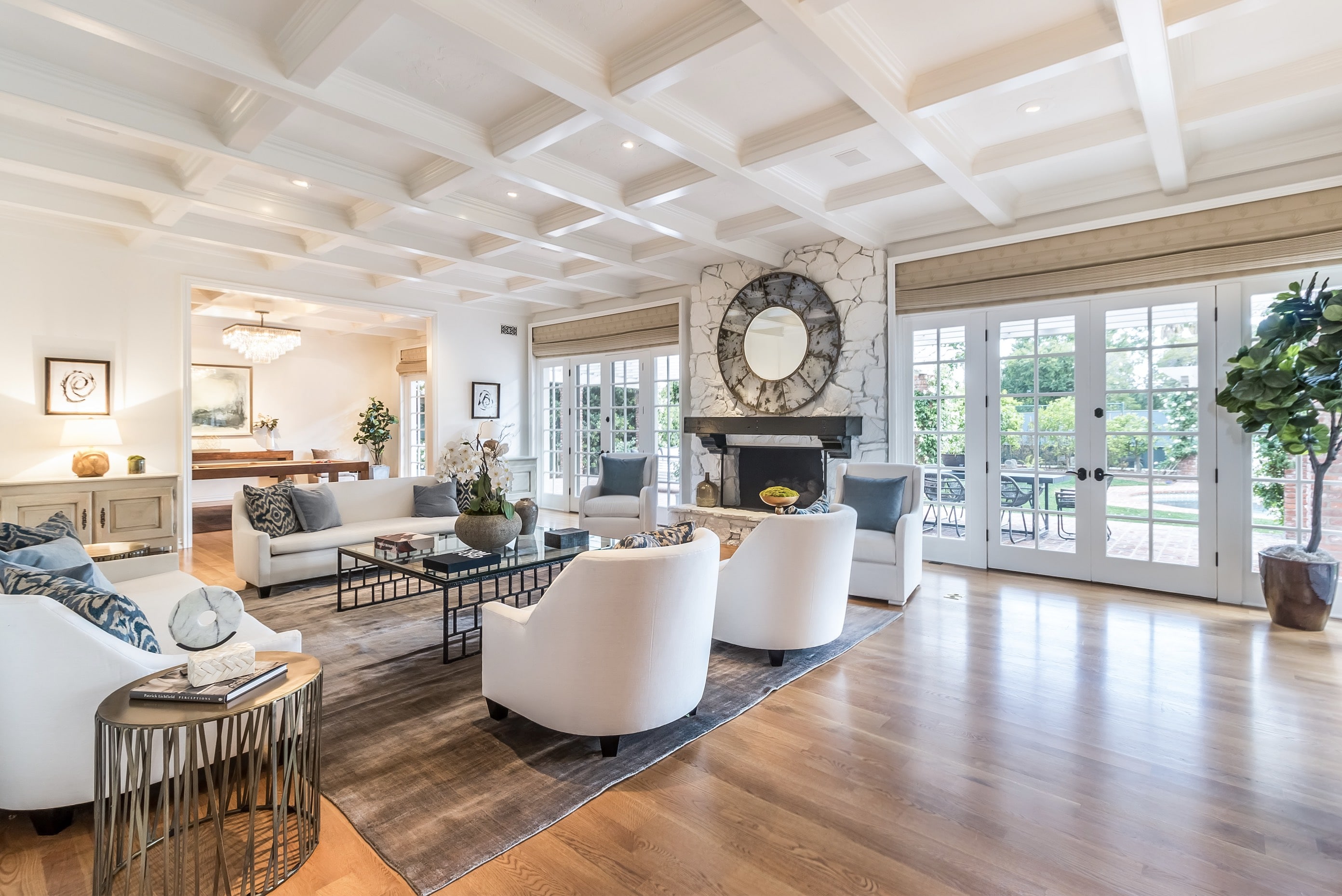 807  N. Crescent Dr
