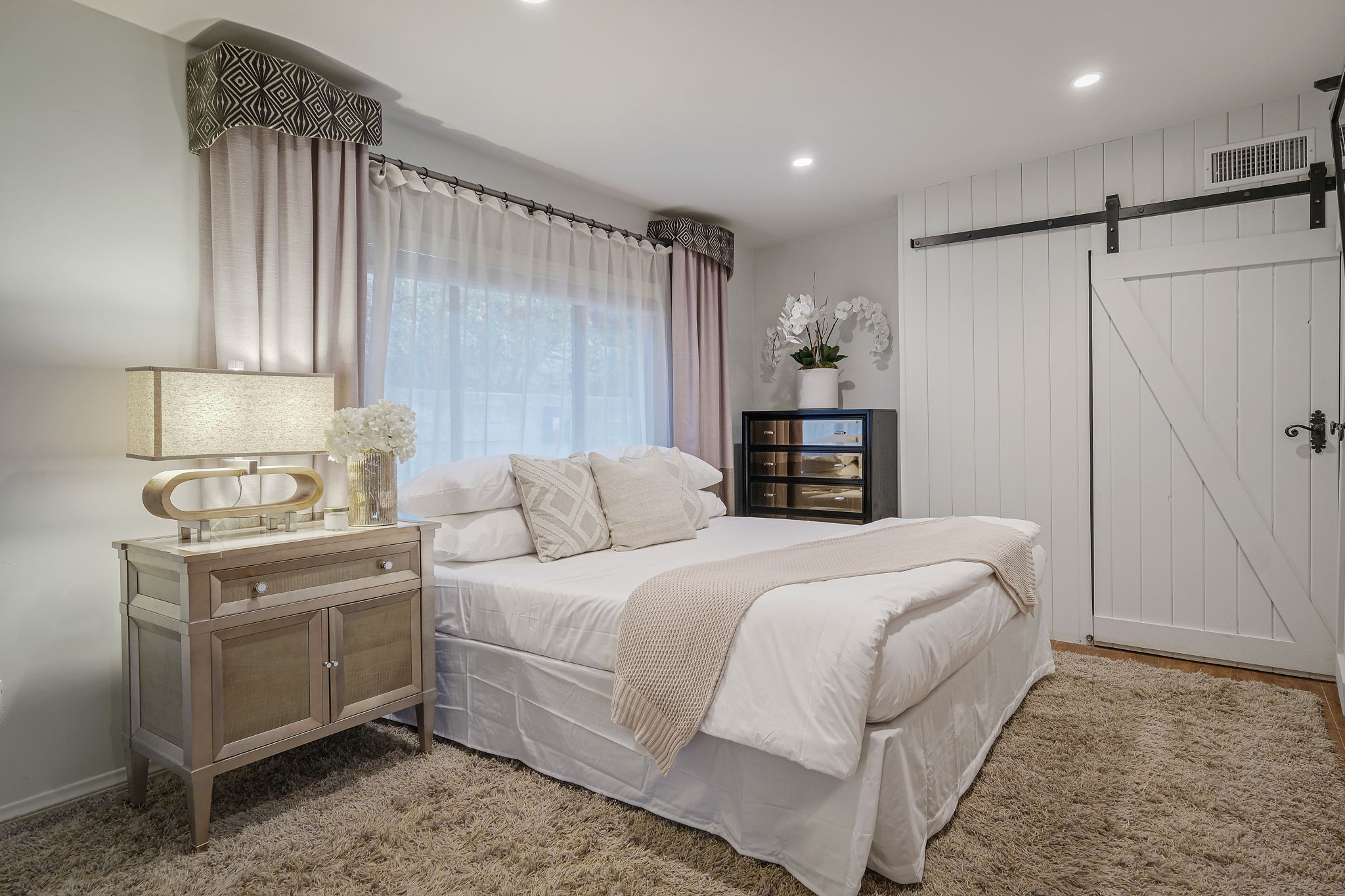 11453 Laurelcrest Dr.