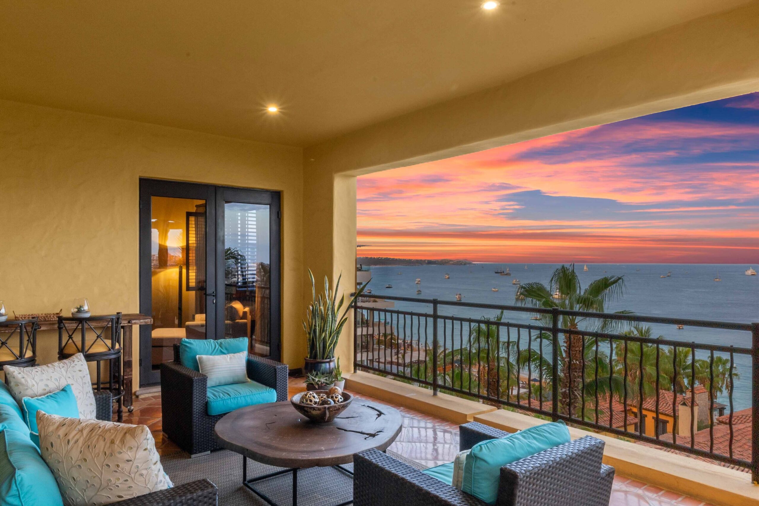 Residence 1-403, Hacienda Beach Club