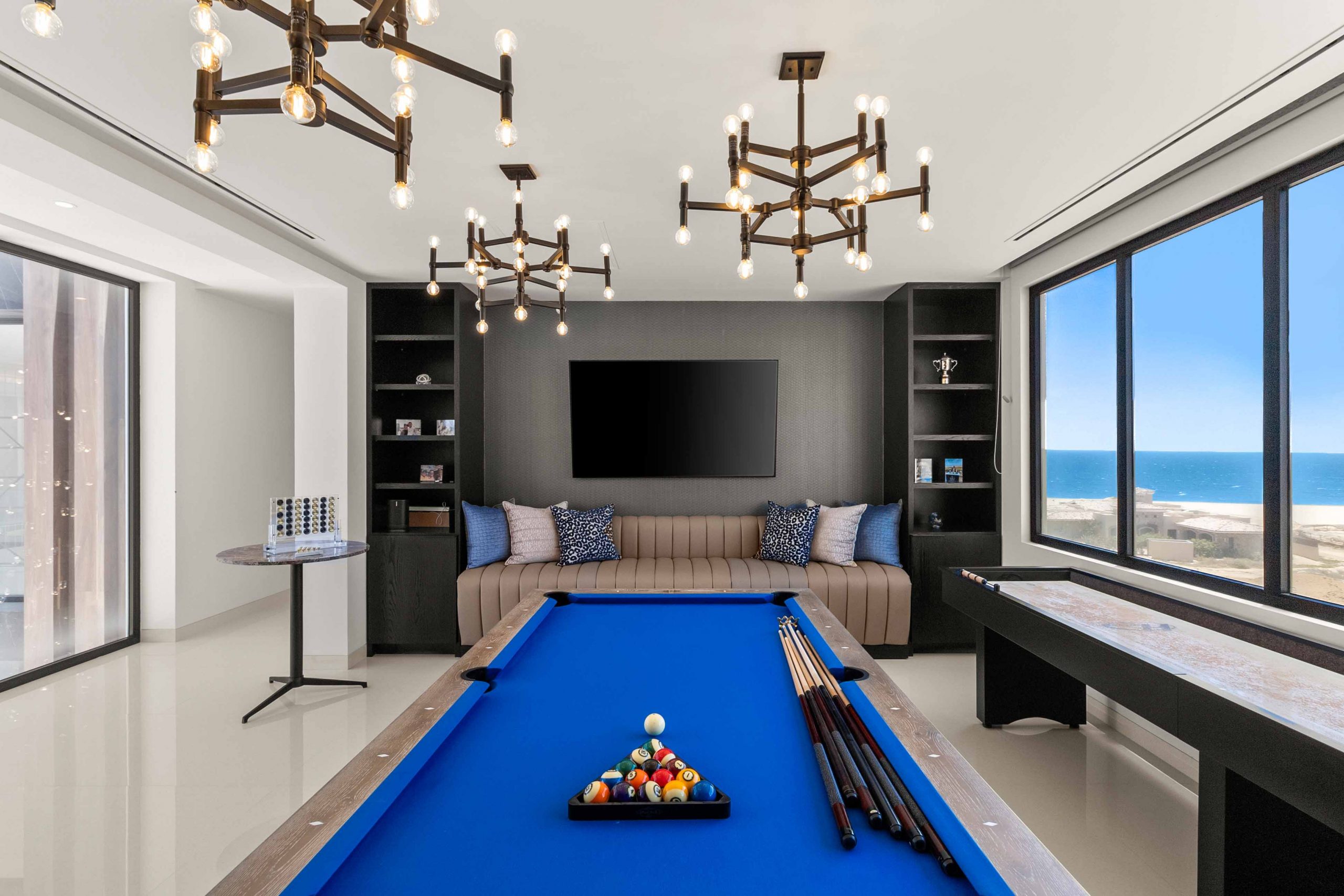 29 Diamante Blvd