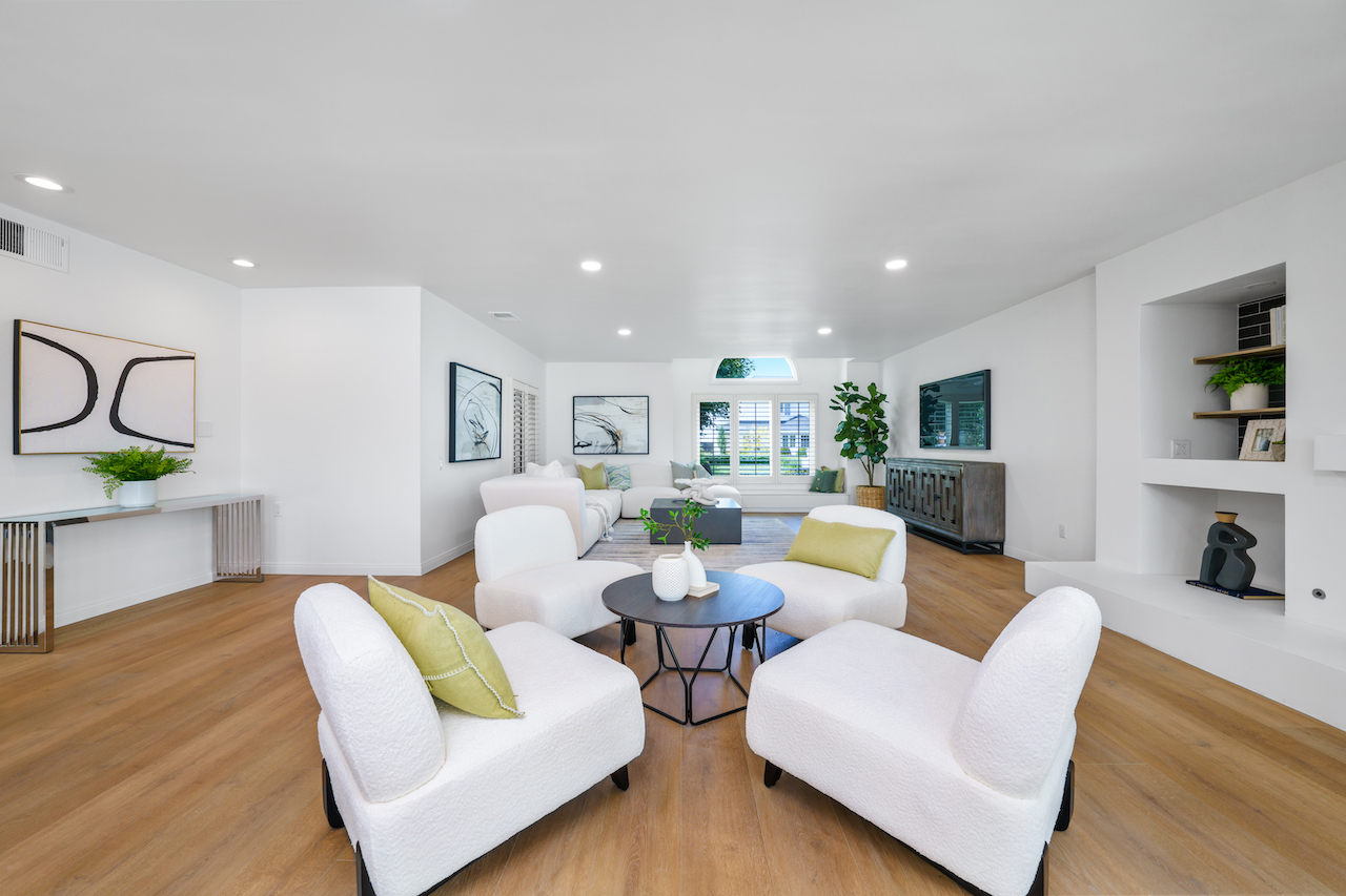 26102  Spur Branch Ln.
